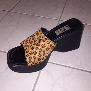 Y2K cheetah print platform sandals